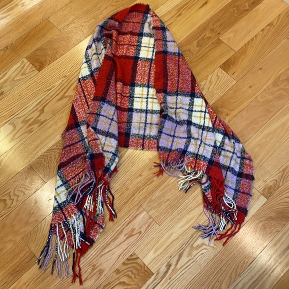 Aerie plaid shawl/scarf - Picture 2 of 4